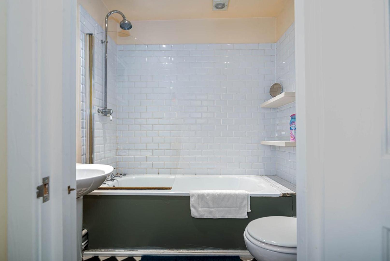 Appartamento Guestready - Former Pub-turned-one Bedroom Flat Londra
